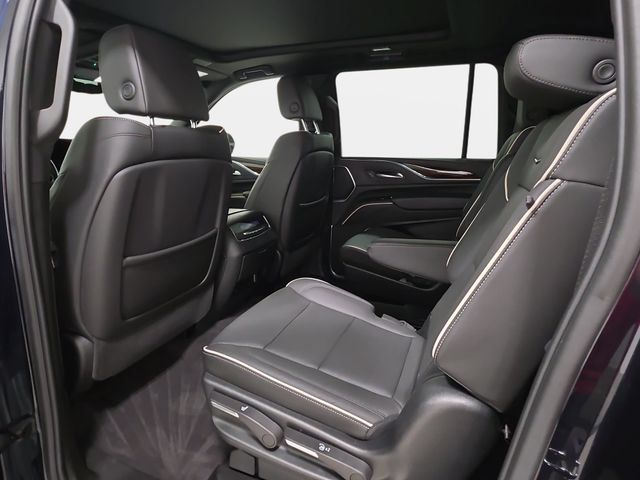 Used 2023 Cadillac Escalade ESV Premium Luxury AWD/4WD image 10