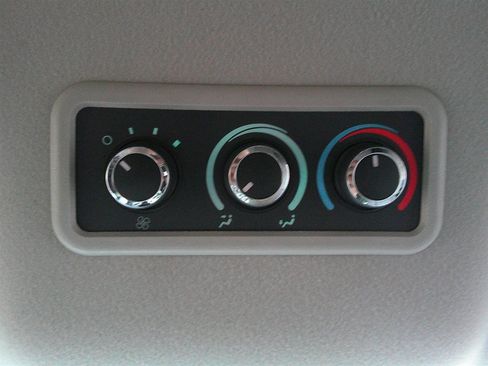 Used 2017 Chevrolet Express 3500 LT w/ LT Preferred Equipment Group image 57