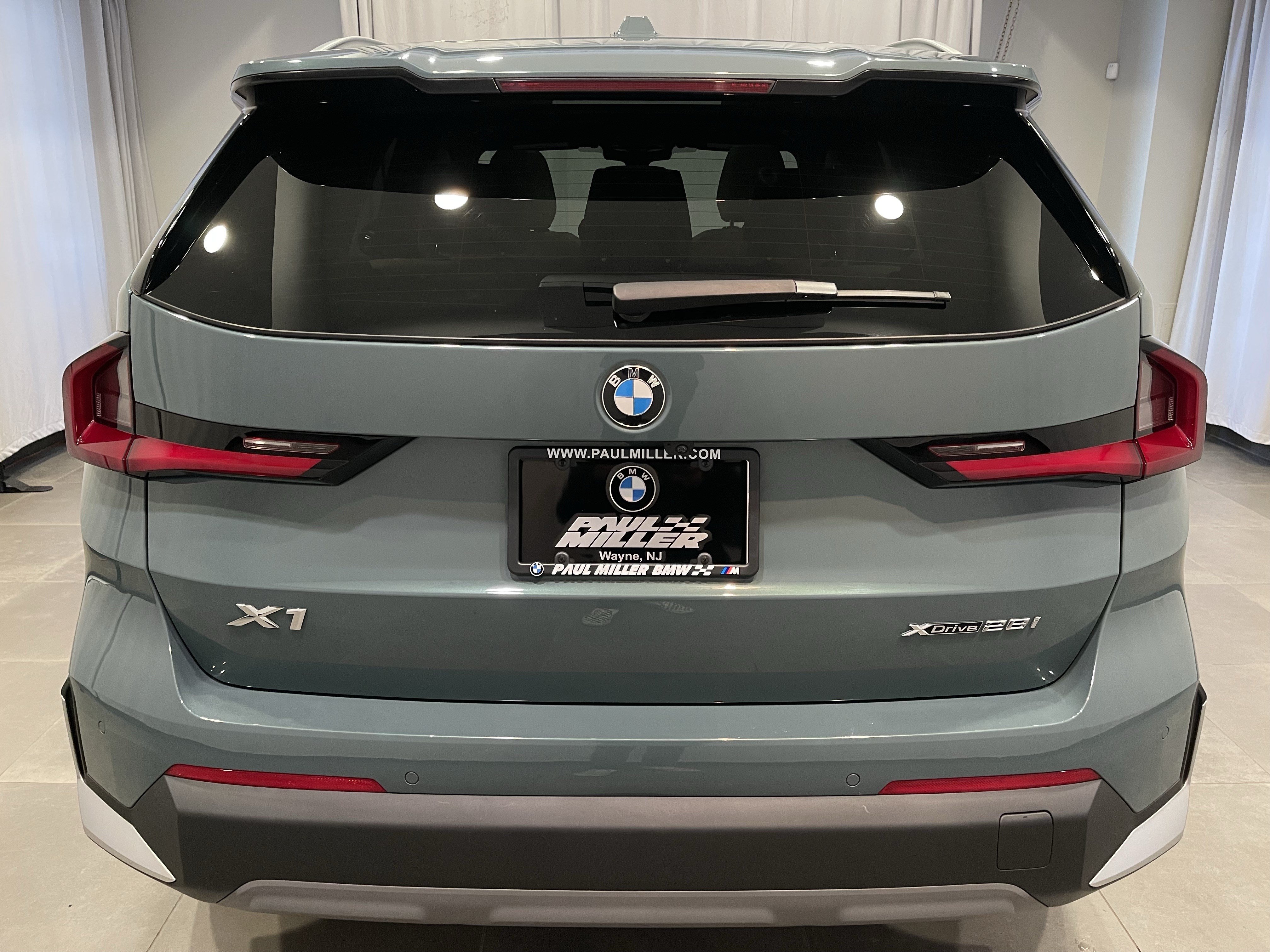 Certified 2023 BMW X1 xDrive28i w/ Convenience Package AWD/4WD image 5