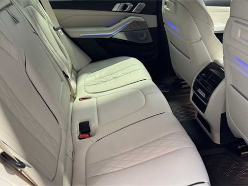 Used 2019 BMW X5 xDrive40i w/ M Sport Package image 15