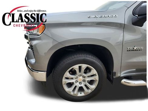 Used 2025 Chevrolet Silverado 1500 LTZ image 10