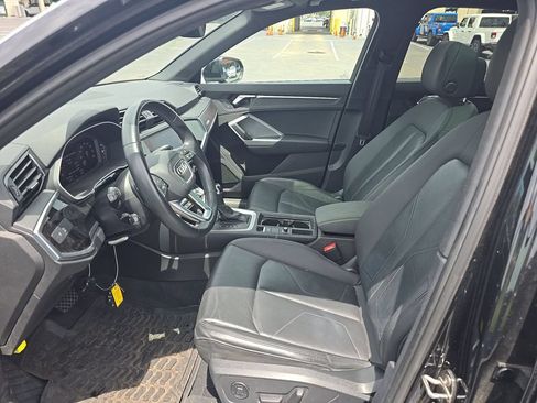 Used 2022 Audi Q3 2.0T Premium Plus AWD/4WD image 3