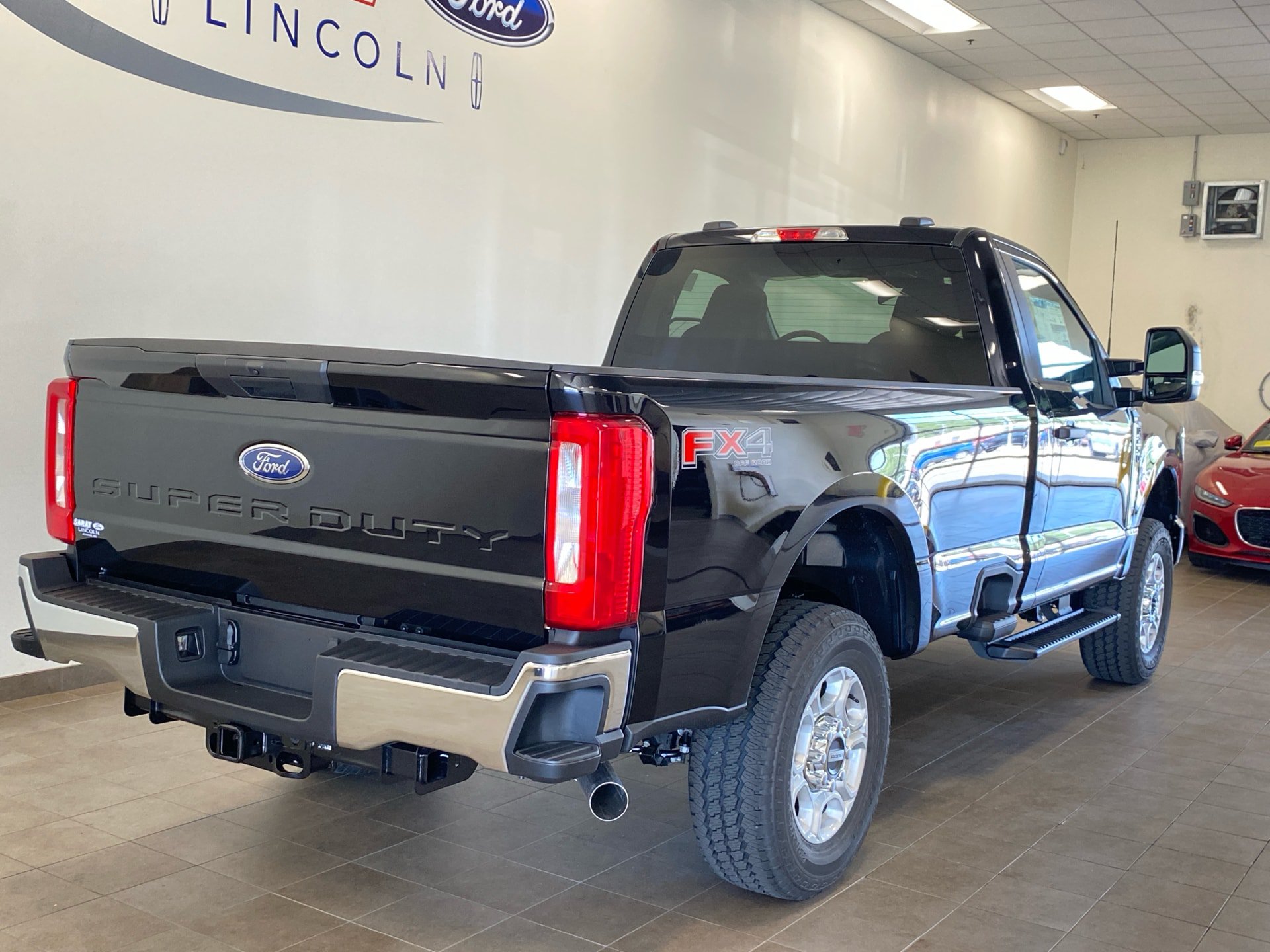 New 2026 Ford F250 XLT w/ FX4 Off-Road Package AWD/4WD image 7