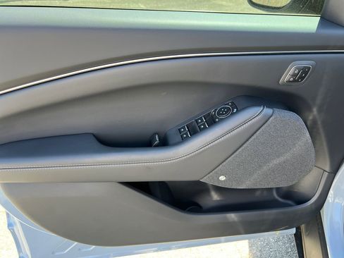 New 2026 Ford Mustang Mach-E Premium image 40