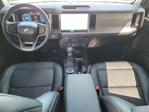 Used 2026 Ford Bronco Outer Banks AWD/4WD image 18