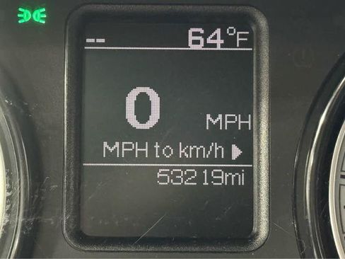 Used 2023 RAM 1500 Classic SLT AWD/4WD image 31