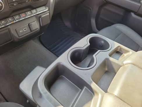 Certified 2022 Chevrolet Silverado 1500 Custom image 25