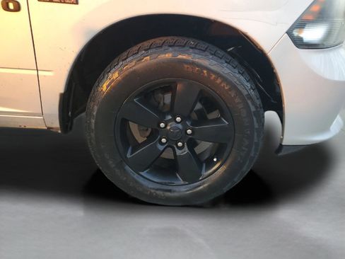 Used 2017 RAM 1500 Express w/ Express Value Package image 6