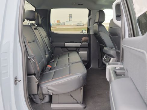 New 2026 Ford F450 Lariat w/ Chrome Package image 33