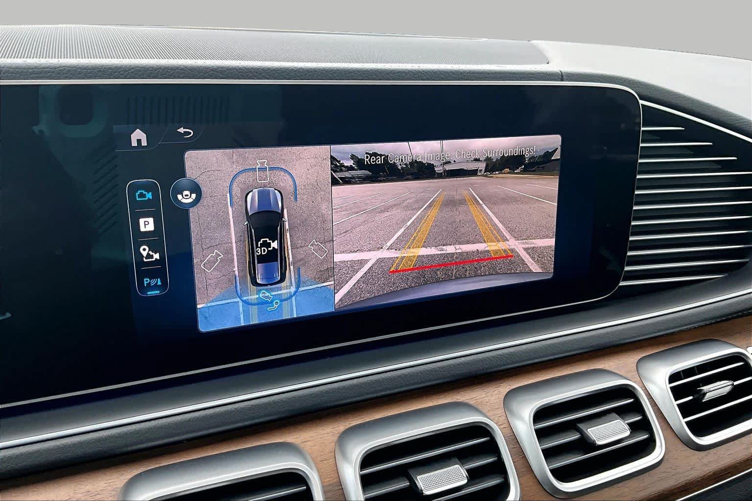 Used 2025 Mercedes-Benz GLS 450 4MATIC w/ AMG Line Exterior image 27