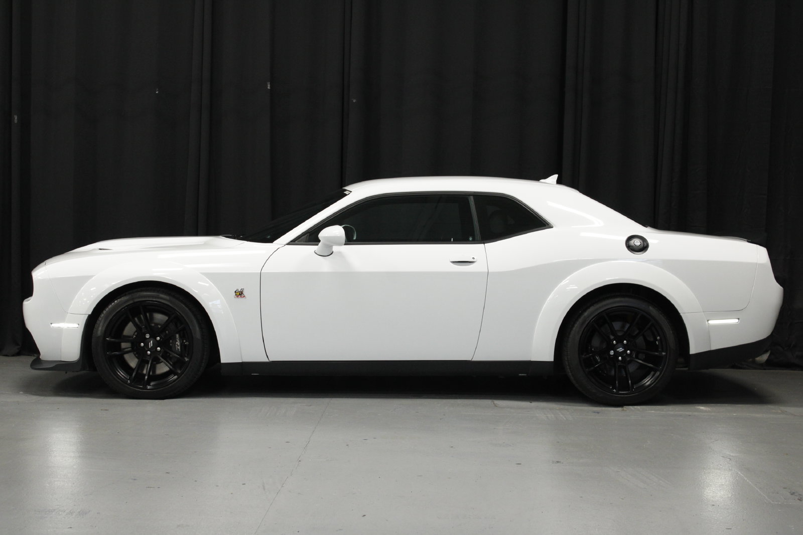 Used 2023 Dodge Challenger R/T Scat Pack RWD image 2