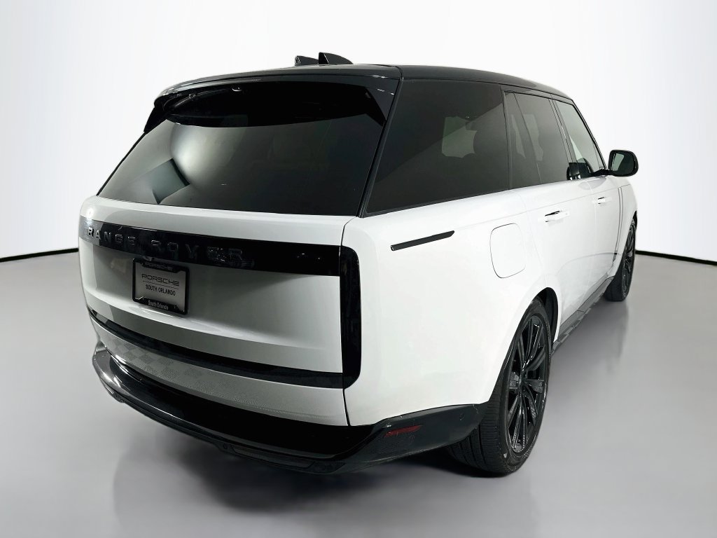 Used 2025 Land Rover Range Rover SE AWD/4WD image 9
