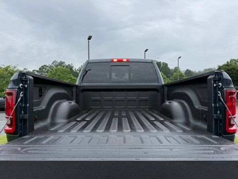 New 2026 RAM 2500 Tradesman AWD/4WD image 31