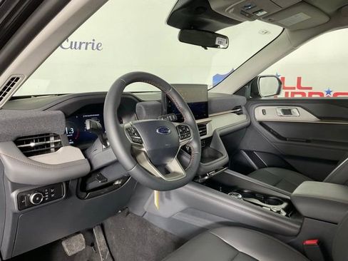 New 2025 Ford Explorer Active w/ Active Comfort Package image 13