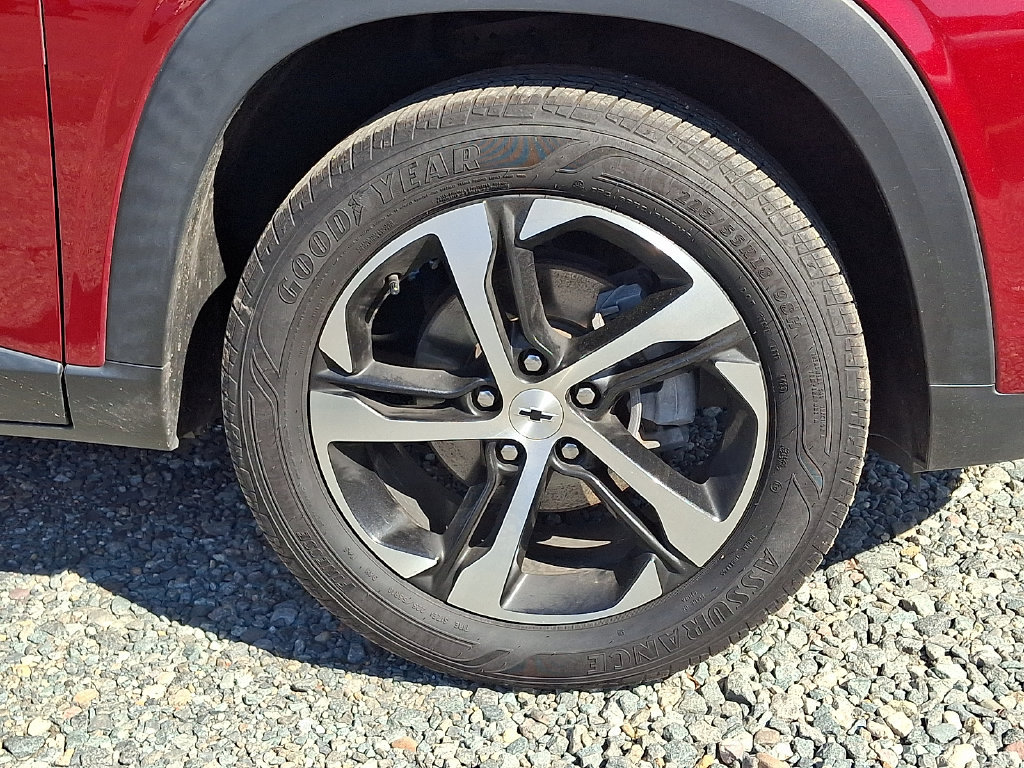 Certified 2024 Chevrolet Trax RS w/ Driver Confidence Package FWD image 33