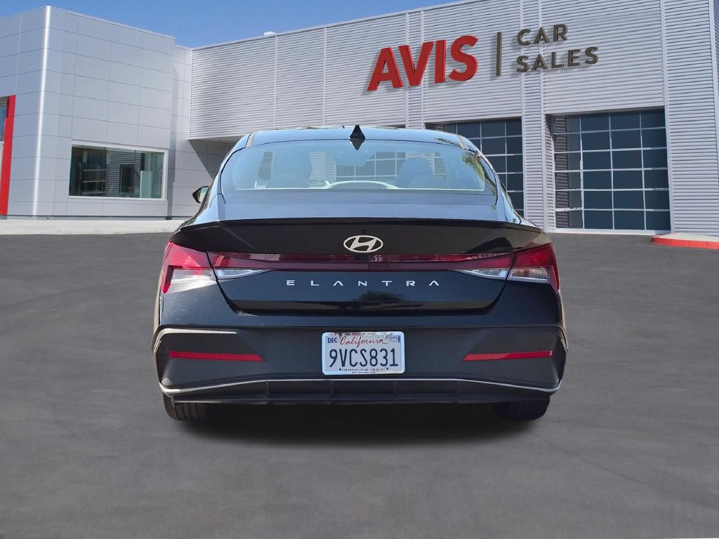 Used 2026 Hyundai Elantra Sport FWD image 7