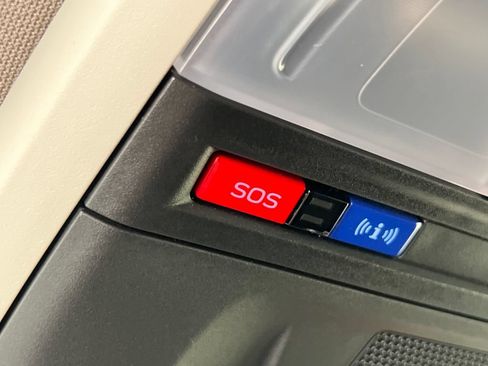 Certified 2024 Subaru Crosstrek 2.0i Premium AWD/4WD image 34