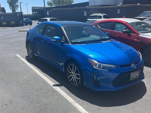 Used 2015 Scion tC FWD image 4