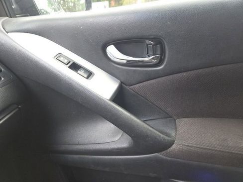 Used 2013 Nissan Murano S image 20