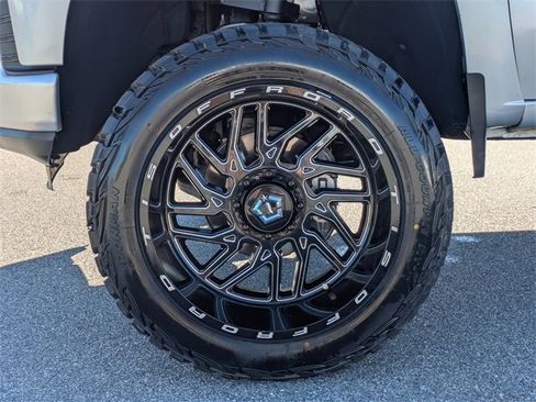 Used 2021 Chevrolet Silverado 1500 RST w/ LPO, Blackout Package image 12