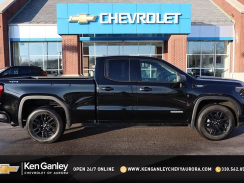 Used 2023 GMC Sierra 1500 Elevation image 1