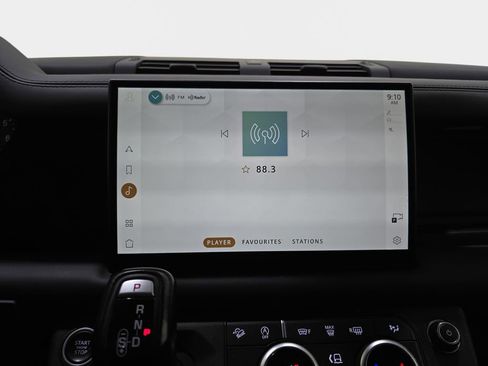 Used 2022 Land Rover Defender 90 X-Dynamic HSE image 23