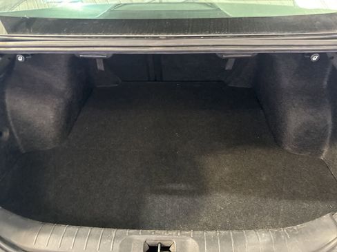 Used 2025 Nissan Altima 2.5 SV FWD image 15