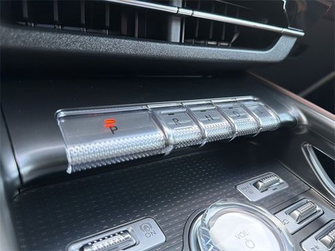 New 2026 Lincoln Nautilus Reserve image 20