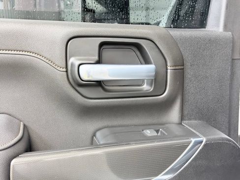 Used 2022 GMC Sierra 2500 AT4 w/ AT4 Premium Plus Package AWD/4WD image 22