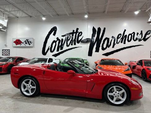 Used 2005 Chevrolet Corvette Convertible w/ Preferred Equipment Group RWD image 29