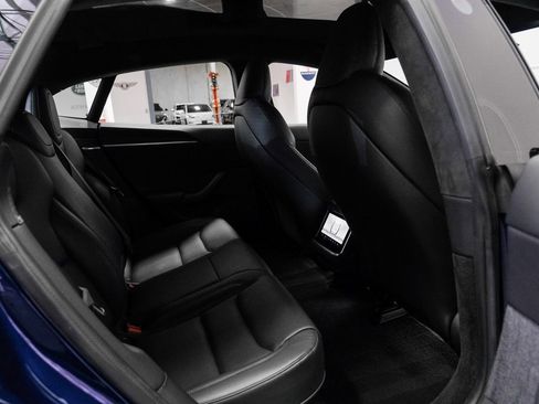 Used 2022 Tesla Model S image 40