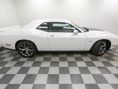 Used 2015 Dodge Challenger R/T Plus image 8