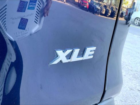Used 2023 Toyota RAV4 XLE image 10