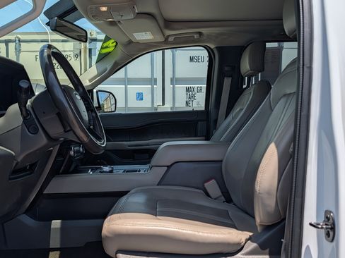 Used 2019 Ford Expedition Limited RWD image 22