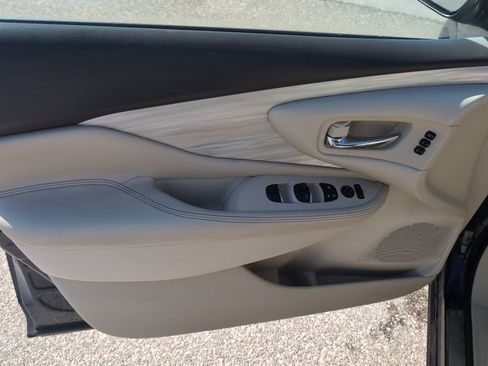 Used 2018 Nissan Murano Platinum AWD/4WD image 9
