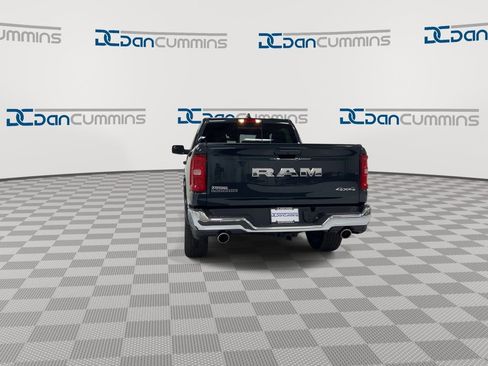 Used 2025 RAM 1500 Laramie AWD/4WD image 7