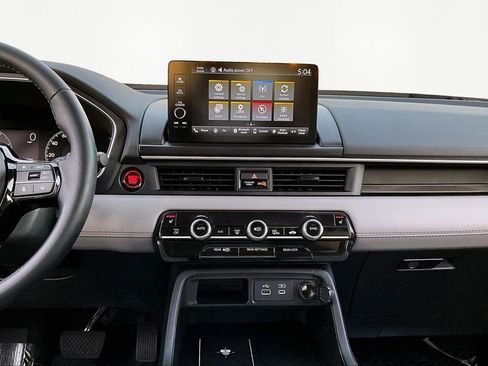 Used 2025 Honda Pilot EX-L image 10