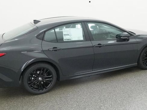New 2026 Toyota Camry SE FWD image 10