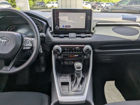 Used 2025 Toyota RAV4 LE FWD image 17