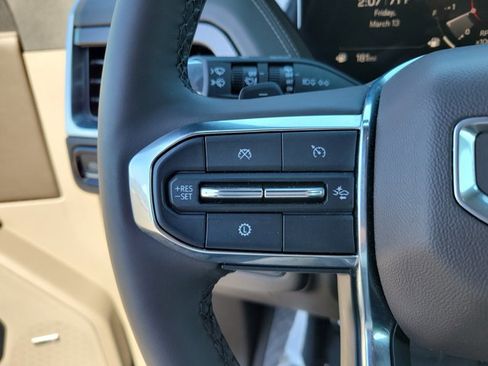 Used 2025 GMC Yukon XL Elevation w/ Elevation Premium Package image 25