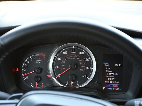 Used 2022 Toyota Corolla SE FWD image 25