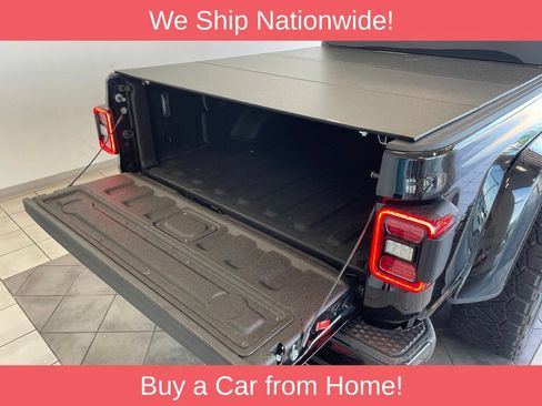 Used 2023 Jeep Gladiator Overland AWD/4WD image 16