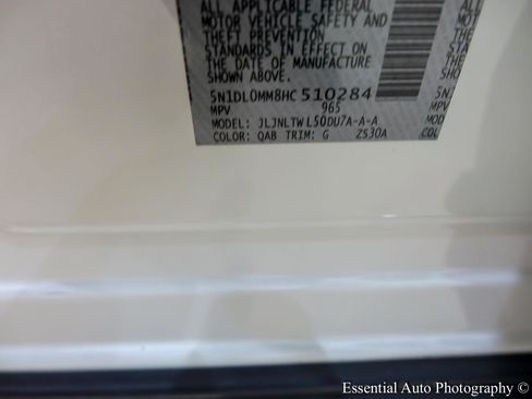 Used 2017 INFINITI QX60 AWD w/ Premium Plus Package image 37