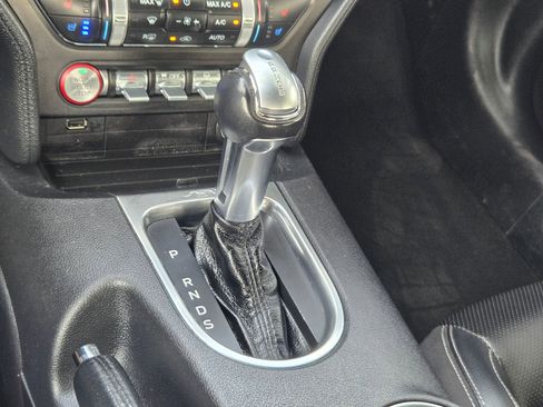 Used 2021 Ford Mustang Premium RWD image 18