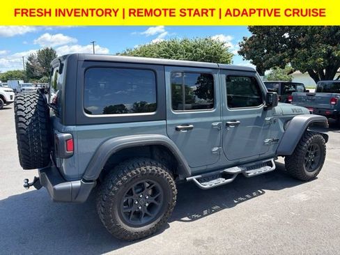 Used 2025 Jeep Wrangler Unlimited Sport AWD/4WD image 3