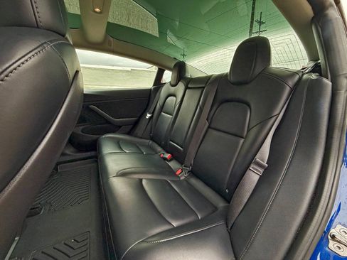 Used 2018 Tesla Model 3 Performance image 15