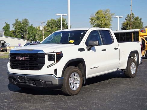 Used 2023 GMC Sierra 1500 Pro w/ Pro Value Package image 9