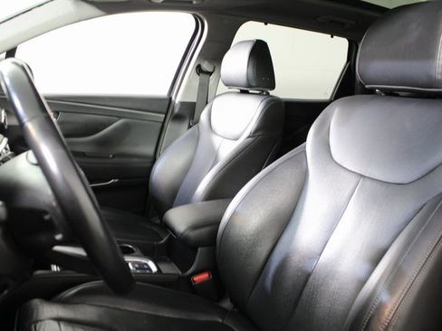 Used 2019 Hyundai Santa Fe AWD image 11