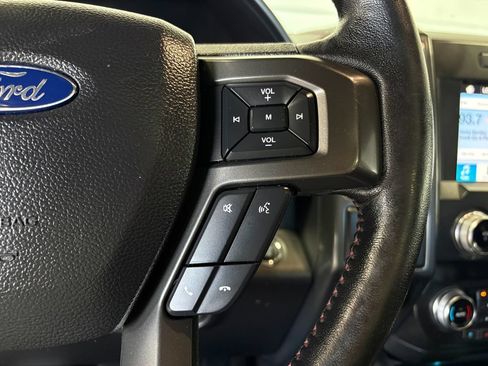 Used 2019 Ford F150 Lariat w/ Equipment Group 502A Luxury AWD/4WD image 17