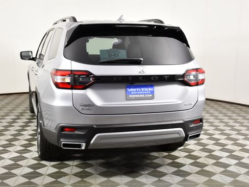 Certified 2025 Honda Pilot Elite image 7